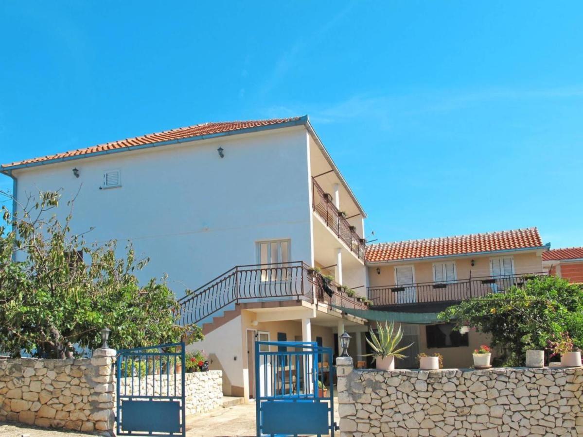 Apartments Diana Vinisce Marina Zewnętrze zdjęcie