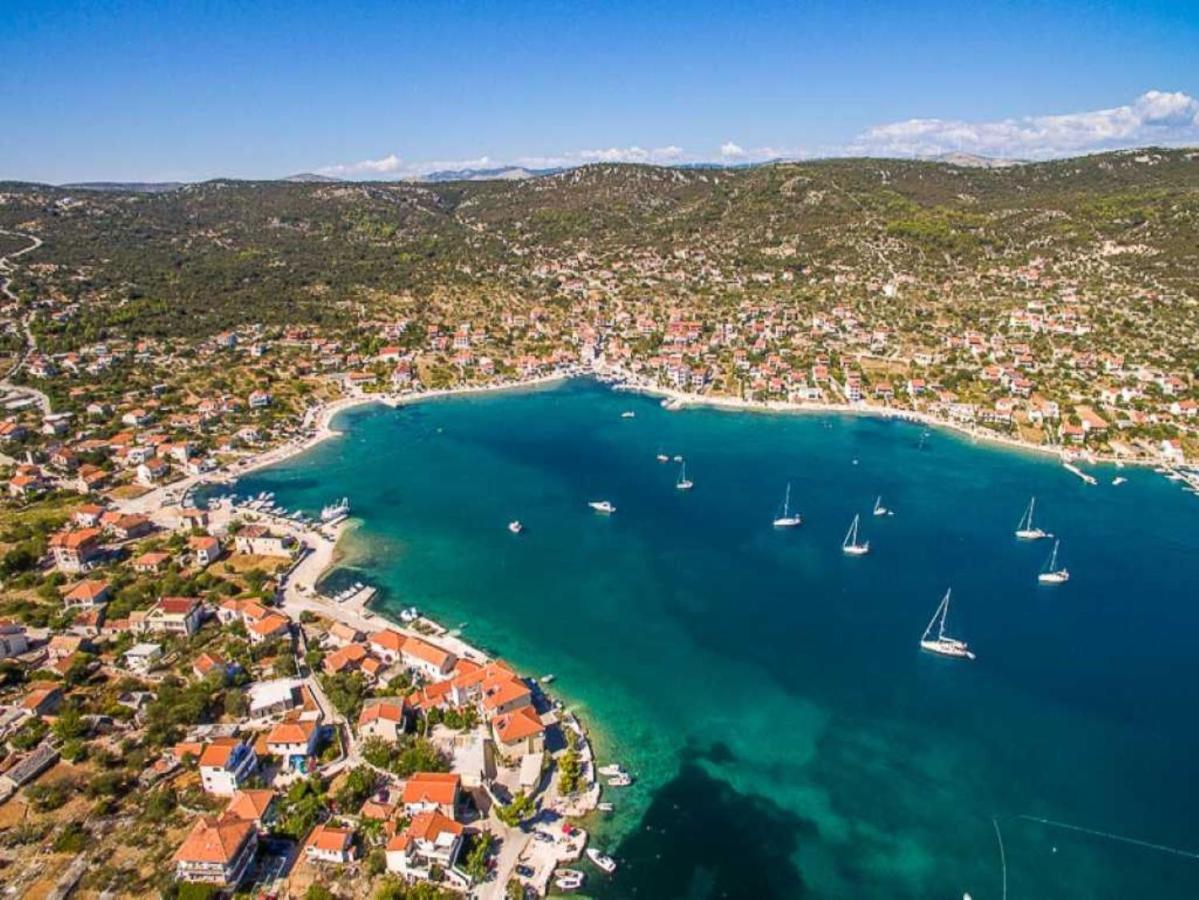 Apartments Diana Vinisce Marina Zewnętrze zdjęcie